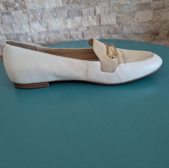 Cole Haan White and Cream Loafers Gold Flats Modern Prep Old Money Minimal Sz 9 - Picture 7 of 12